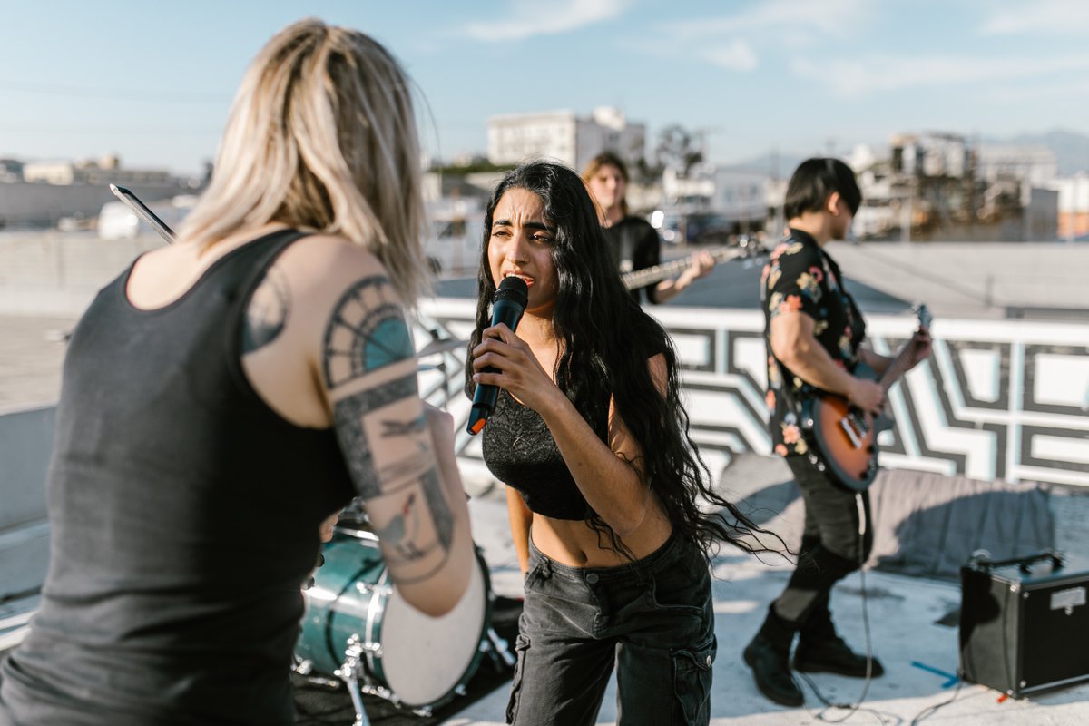 AIMnational's tweet photo. Are you looking for somewhere to study music in Australia that’s dedicated to world-class training and professional development without being stuffy or old-fashioned? 
Discover the 5 main reasons why you should study music at AIM 🎵 Read more: https://t.co/uFjBXV1S9q https://t.co/8dap9cFHYq