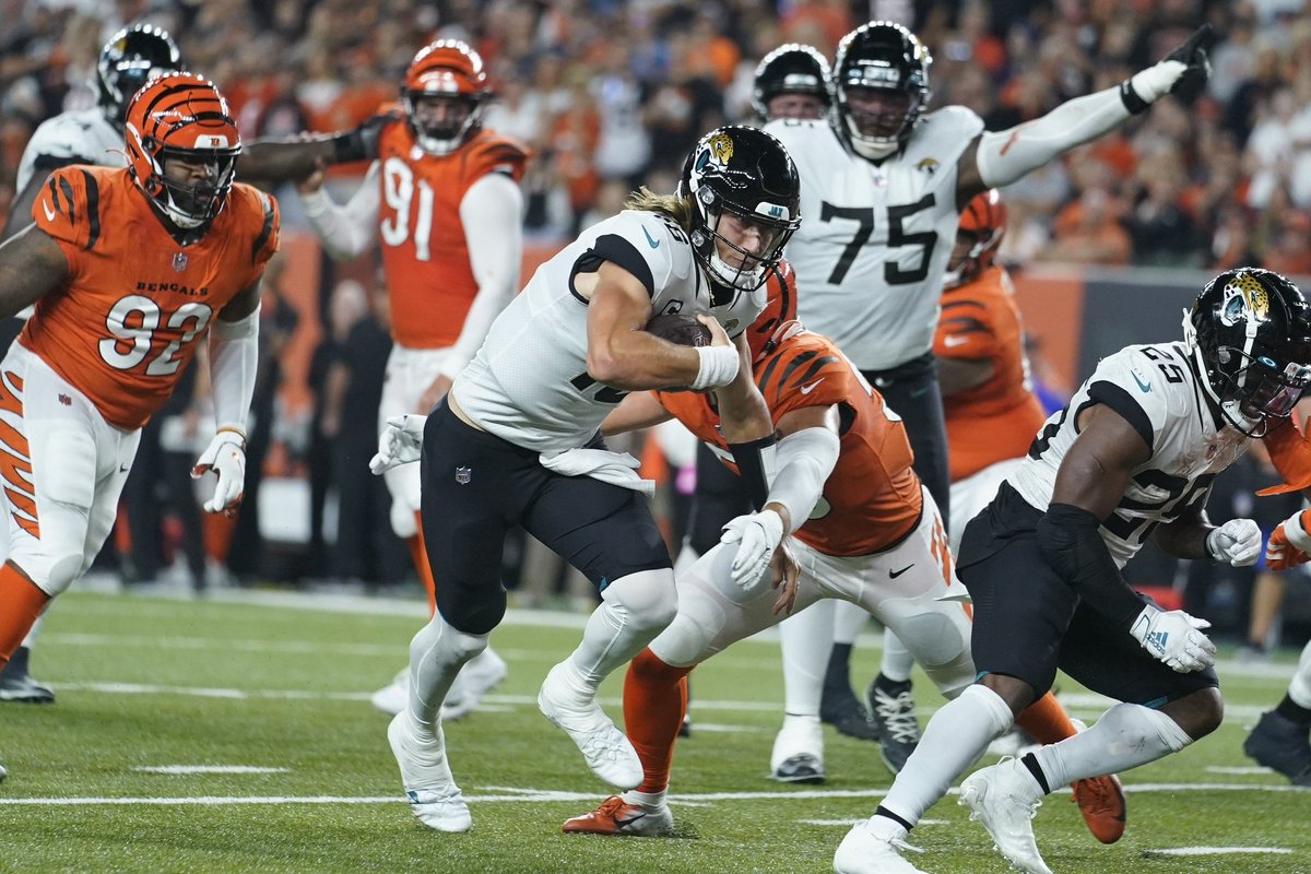 TravisHunterSZN's tweet photo. The last time the Jags played the Bengals…

The Jags lost 24-21

James Robinson had 2 touchdowns 

Viska was the leading receiver

Bengals Kicked a game winning field goal as time expired.

After the game Urban Meyer decided to go to a bar.

#DUUUVAL https://t.co/ODqPDJ8fAr