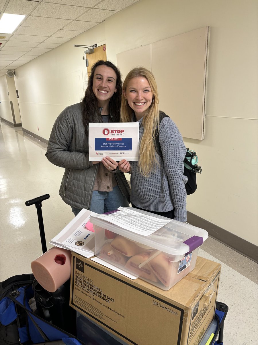 millay_olivia's tweet photo. #stopthebleed event hosted by @UkVsig empowering and preparing fellow medical students to recognize and respond to life-threatening bleeding @UKvascular @StopTheBleed https://t.co/VSfTM5hI2O
