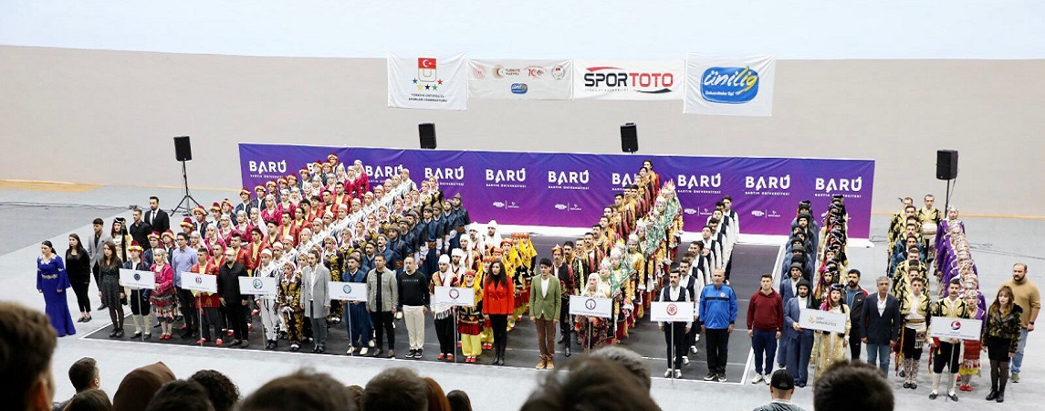 20. Üniversiteler Halk Dansları ve Halk Müziği Şenliği Bartın'da

birrmedya.com.tr/haber/20-unive…