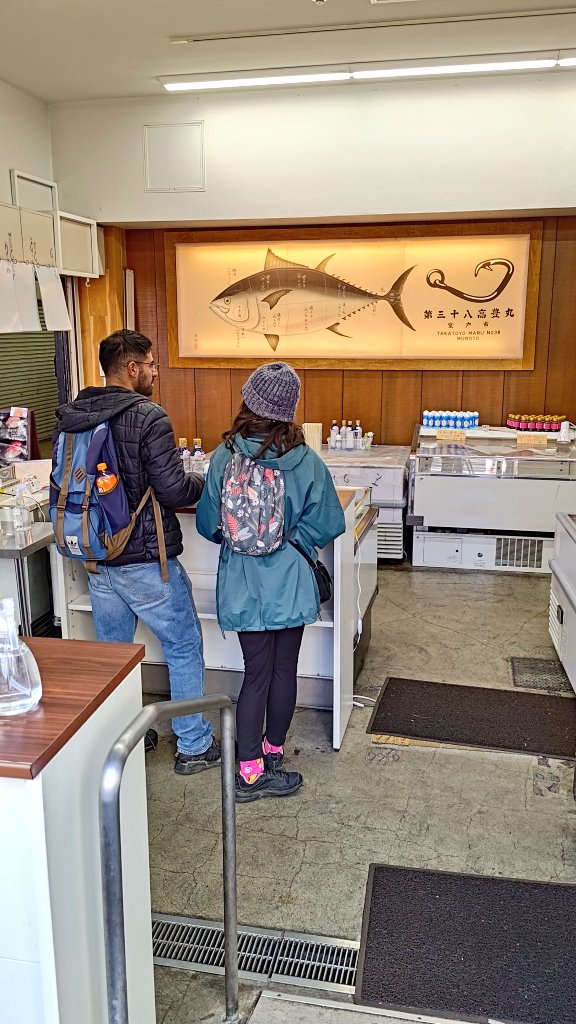 kinshi93's tweet image. 久々に来たけど、大賑わい😊
#築地　 #tsukiji