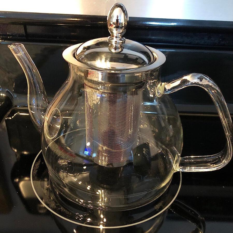 The removable infuser proves to be a game-changer. It effectively filters the smallest tea leaves, making the brewing process a breeze. Pouring tea from this teapot is a delightful  - ejdv0hv433 - spiriteadrinks.com/chaish-glass-t…