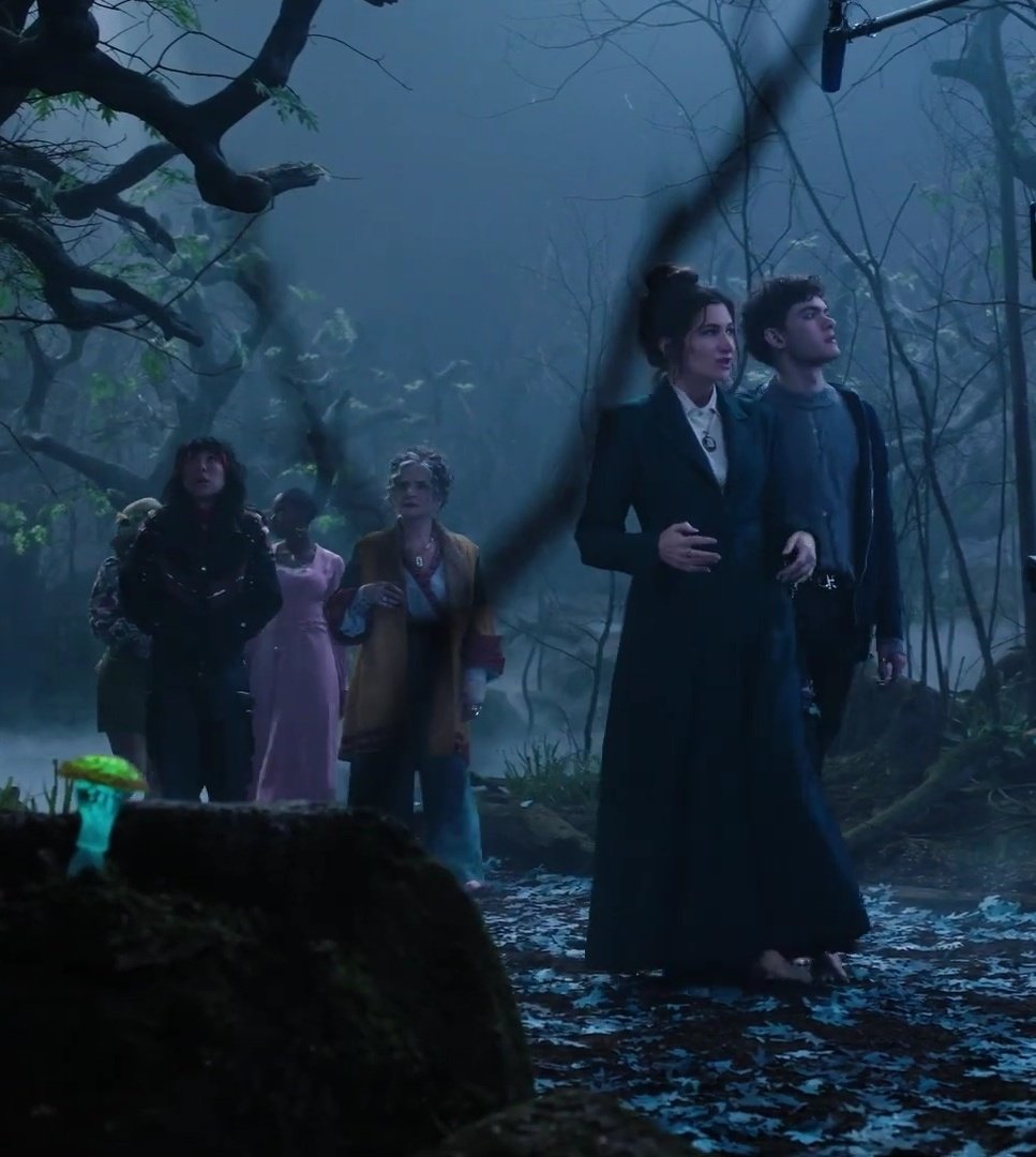ScarletWitchUpd's tweet photo. EXCLUSIVE | ‘AGATHA: DARKHOLD DIARIES’ SPOILERS 🔮

To enter The Witches' Road, they have to sing a song.

Down, down, down the road 🎶
Down the witches' road 🎶 https://t.co/Xkrvqaxei7