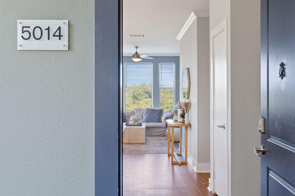 Joanne and I are looking for a new tenant for our beloved Zilker Park condo! Who wants to live the ideal Austin lifestyle?  <a href="/Zillow/">Zillow</a>! zillow.com/homedetails/19… #austinrental #condoliving #bartonsprings #zilkerpark #zilker #austinapartment