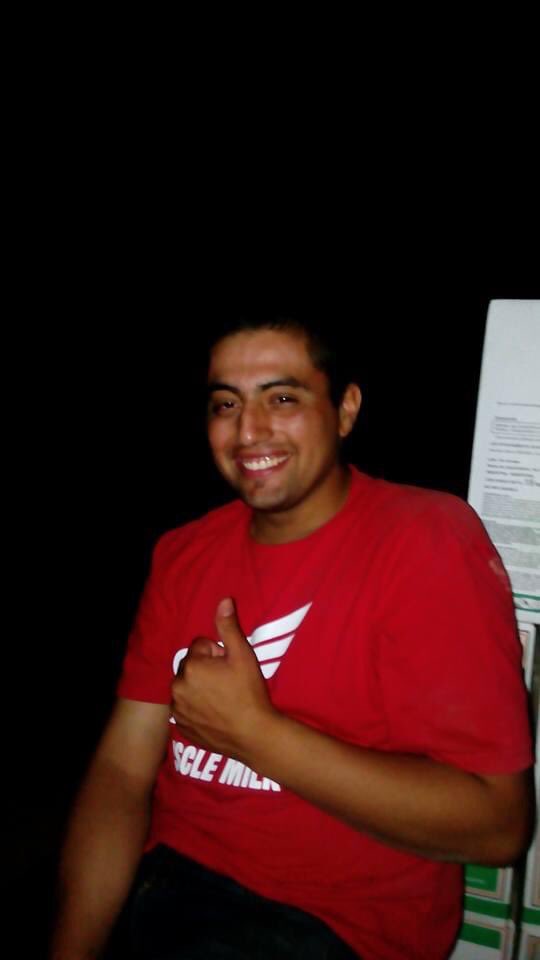 Si supieras las que tengo que estés acá con nosotros , sentir de nuevo tu risa la cual nos llenaba de amor , cada día te extraño y solo quedar largar lágrimas por tu ausencia hermano 💔😭😭