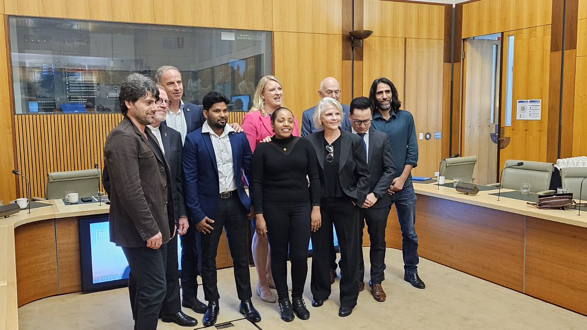 thanush_selva's tweet photo. We’re calling for royal commission the truth about how we were treated by government in detention we were powerless and speechless more then 10year we can’t accept anymore pain in our life now time for justice @ASRC1 @amnestyOz https://t.co/5s2hb9nWug