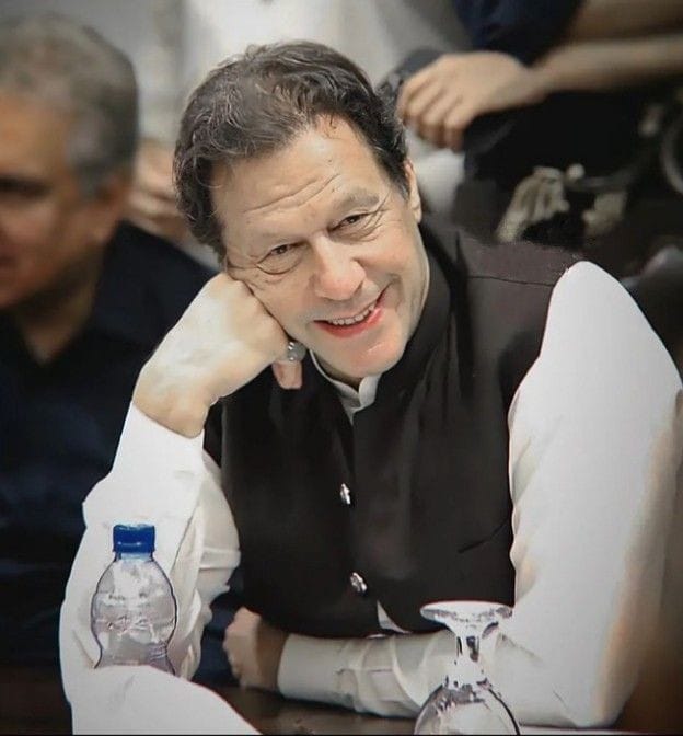 السلام علیکم !
اللہ پاک آج کی صبح دیدار مرشد کی نوید لے کر آۓ
آمین
