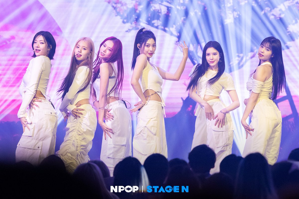 drenched in the beauty of the stage, we glided like swans, pure elegance in every waddle. vroom vroom journey doesn’t hit the brakes here—it’s just the beginning! massive thanks to npop for the invite to this enchanting event. let the magic roll on!