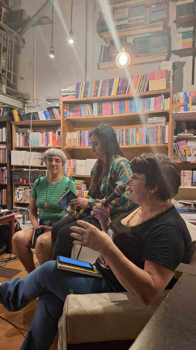 Contramar Editora tweet media