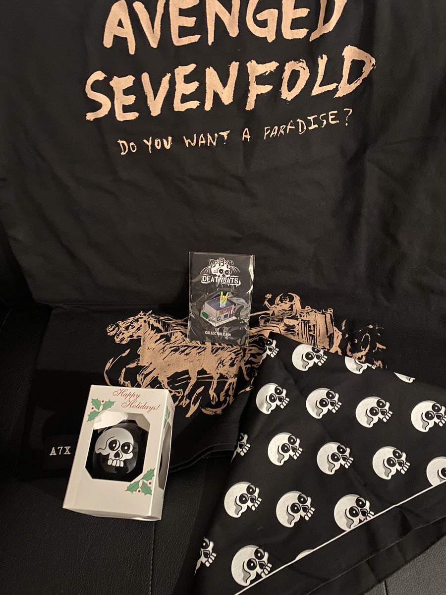 Ben_Varn's tweet photo. Got me some new deathbats merch in the mail today 🤘🏻 https://t.co/UTDl1aYZgb