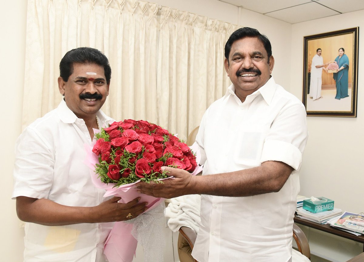 VAlexanderoffl's tweet photo. #புரட்சித்தமிழர்_எடப்பாடியார் 
#எடப்பாடியார்_என்னும்_ஆளுமை https://t.co/JQ8ntQYmWw