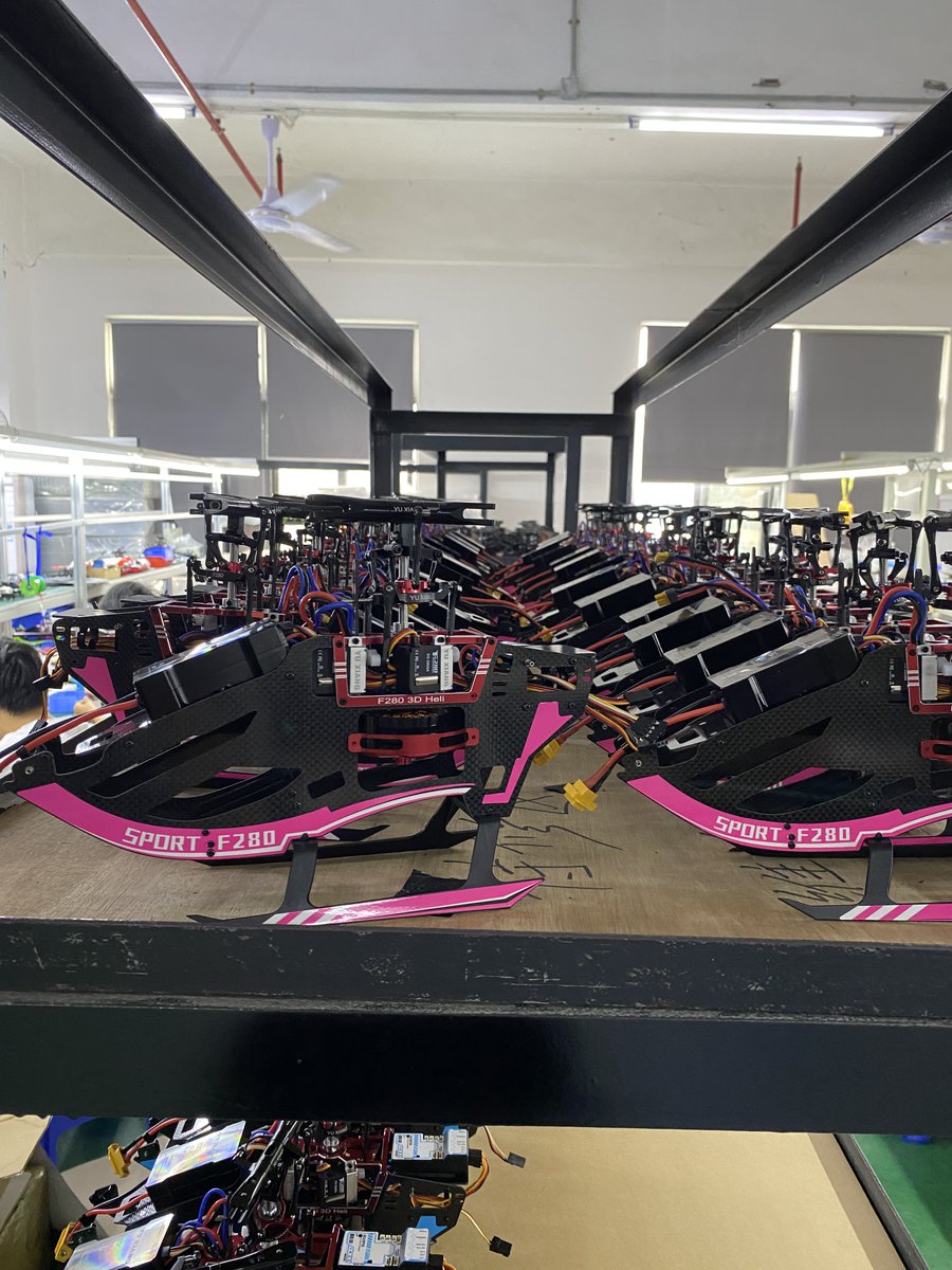 makerfirefpv's tweet photo. 🚁 興奮のお知らせ!YXZNRC F280 ヘリコプター、飛び立ち準備完了!🌟
厳格なテスト後、6CH、6軸ジャイロ搭載の高性能3D/6G RCヘリコプター、まもなく発送予定。
📦 詳細はこちら: https://t.co/4byKsKEOFz
#YXZNRCF280 #RCフライト #YuXiang #発送準備完了 #テック火曜日 #Makerfire #RCHelicopter https://t.co/1DcdwZ4ejH