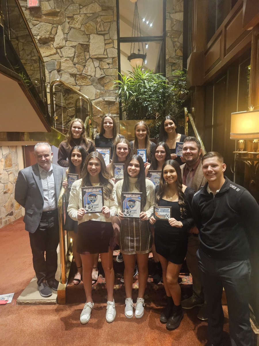 Hard work pays off. So proud to be sharing this moment with my Lady General teammates.
#girlsoccer #allconference2023AA