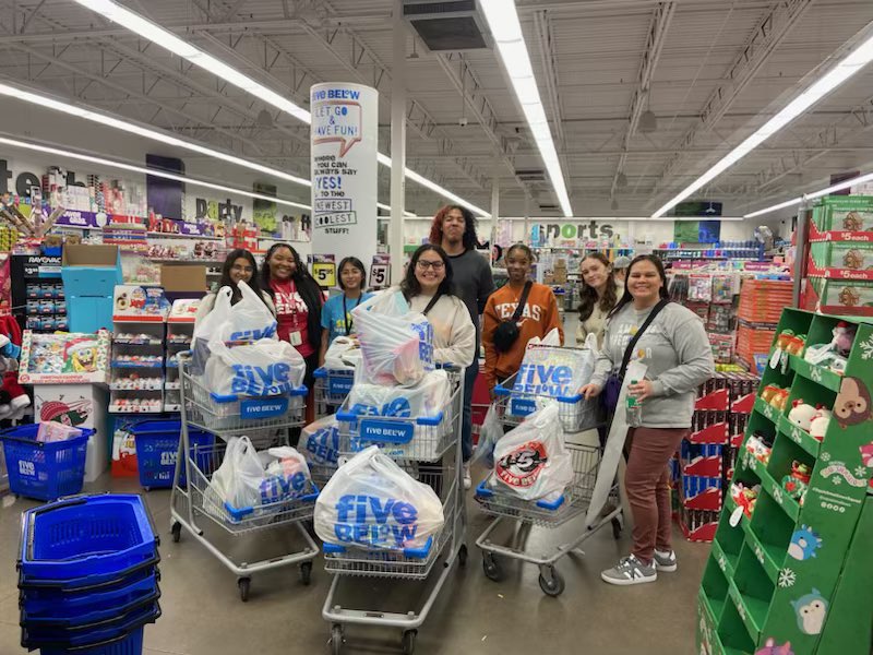 rohighschool's tweet photo. STUCO went gift shopping and AgMech students installed a 12 foot Christmas tree to get ready for  the Ellis County Toys For Tots event! We have the best student body who lives out the Talon We Before Me in all their actions! https://t.co/hNBpts1iZo