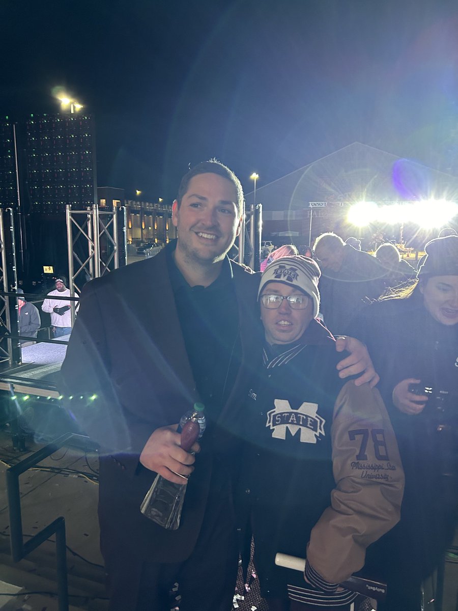 #HailState ⁦<a href="/Coach_Leb/">Jeff Lebby</a>⁩