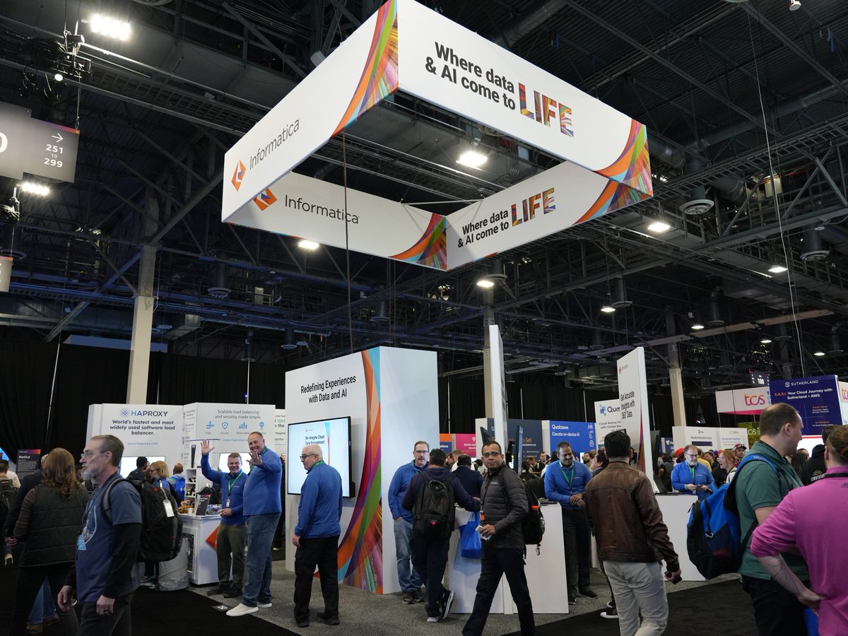 Informatica's tweet image. Welcome to booth #252 at #AWSreInvent!
Join us here all week for...
🎁 Free giveaways
📊 Demos
🎟️ Raffles
...and much more!
Bring us your data challenges, and we'll bring our experts!
See you at the Welcome Reception till 7 PM!
#AWS_Partner @AWS