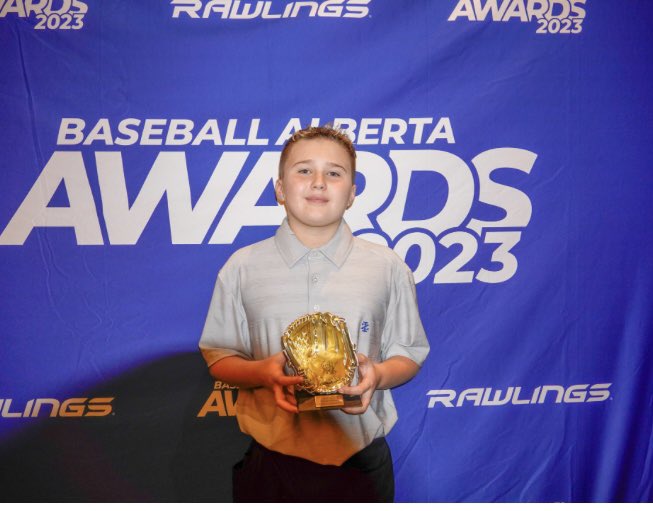 reddeerbaseball's tweet photo. RDMBA would like to congratulate Jaycob Graham on receiving the 2023 11U A player of the year award👏🏻👏🏻👏🏻
You’ve been recognized for your hard work and impressive skills. RDMBA is proud of your accomplishment
🏆♥️💙⚾️ https://t.co/M0bgmCFHoE