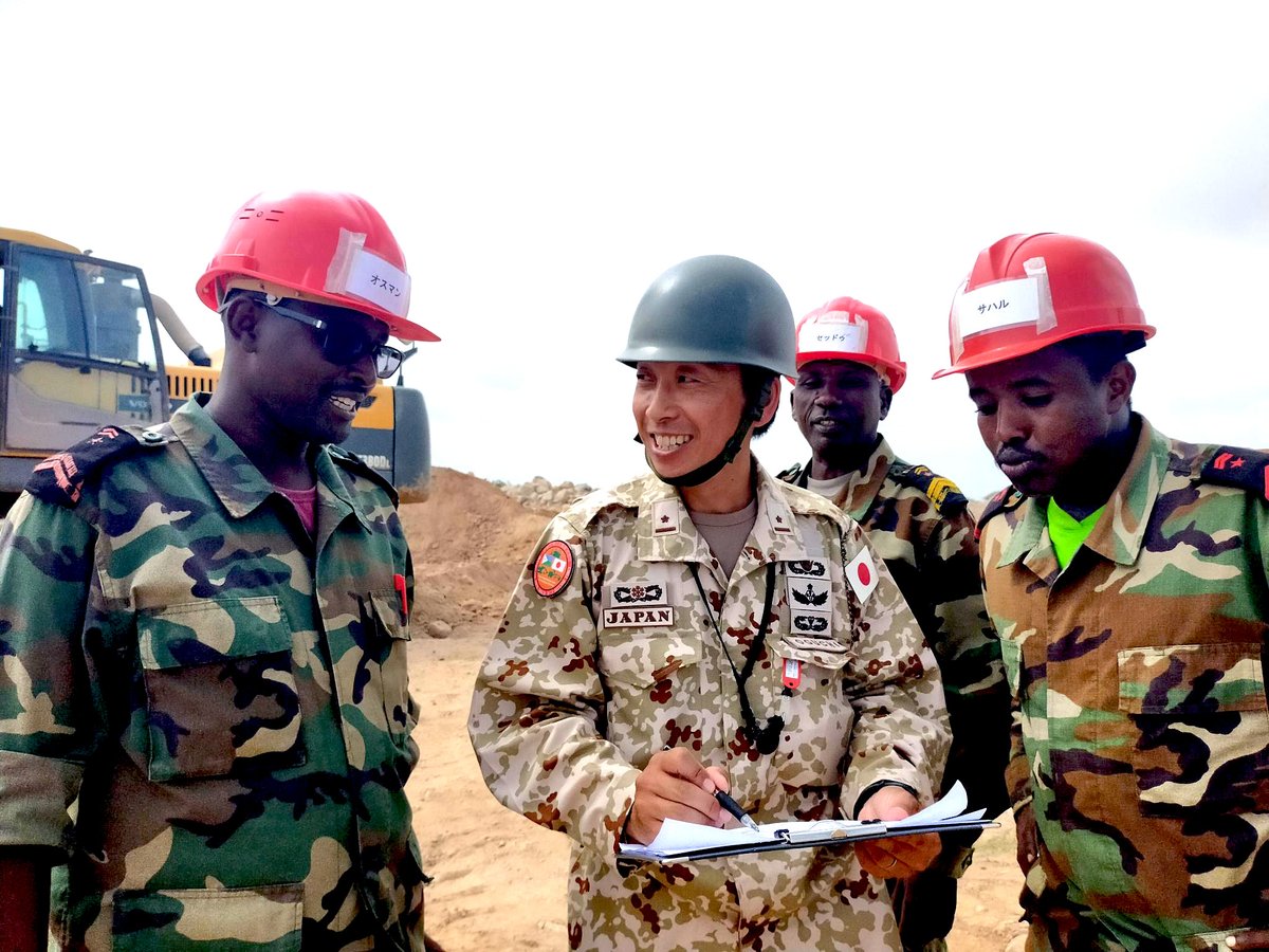 Japan_GSDF's tweet photo. 🇩🇯🇯🇵#EasternArmy, #JGSDF is conducting an HA/DR cooperation with #Djibouti Armed Forces(FAD). A half of the training period passed then HA/DR response capability of FAD has been steadily improving. We’ll continue to promote mutual understanding and confidence building b/w.🇩🇯🇯🇵 https://t.co/RmAOLZX8gB