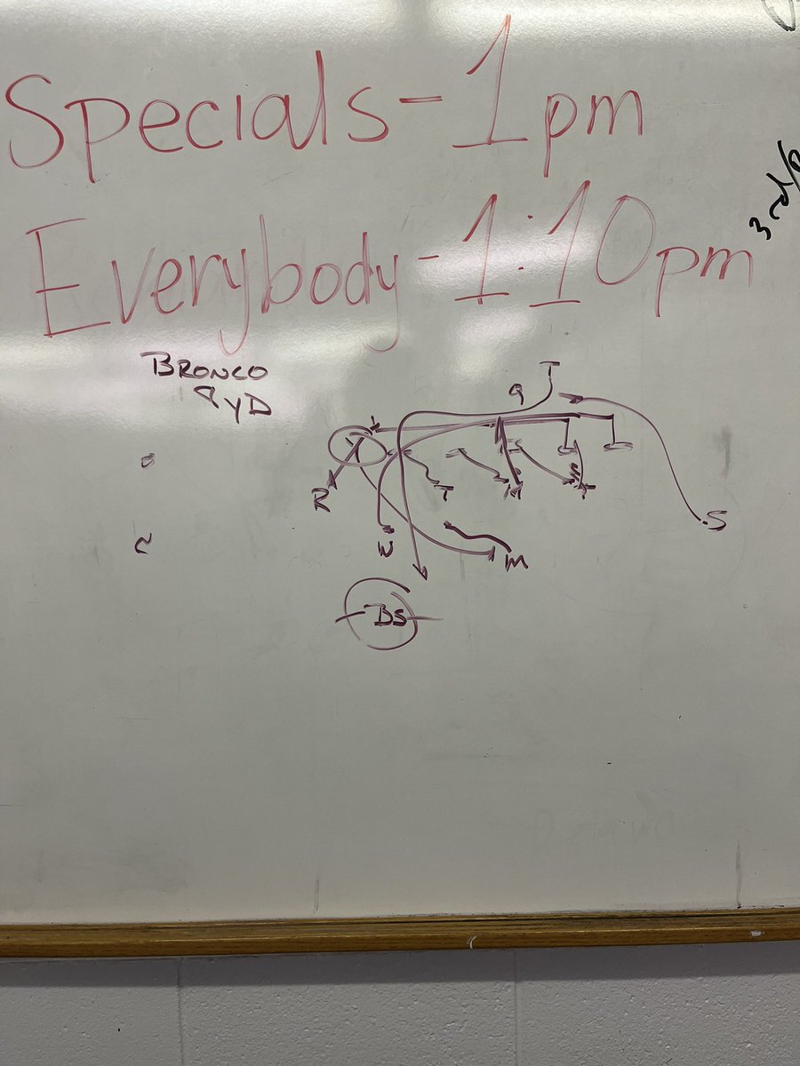 PSC_Coach_S's tweet image. A3: First 1000 yard rusher of my coaching career and seeing this in the opponents locker room after the game #runitagain #GTcounter #hogfbchat