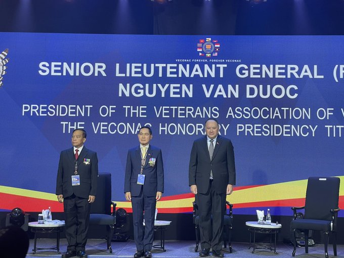Defense Secretary Gilberto Teodoro Jr.'s leadership in opening the 22nd General Assembly of VECONAC 2023 is a testament to his commitment to fostering collaboration among ASEAN countries.  #VECONAC2023 #ASEANUnity #DefenseLeadership