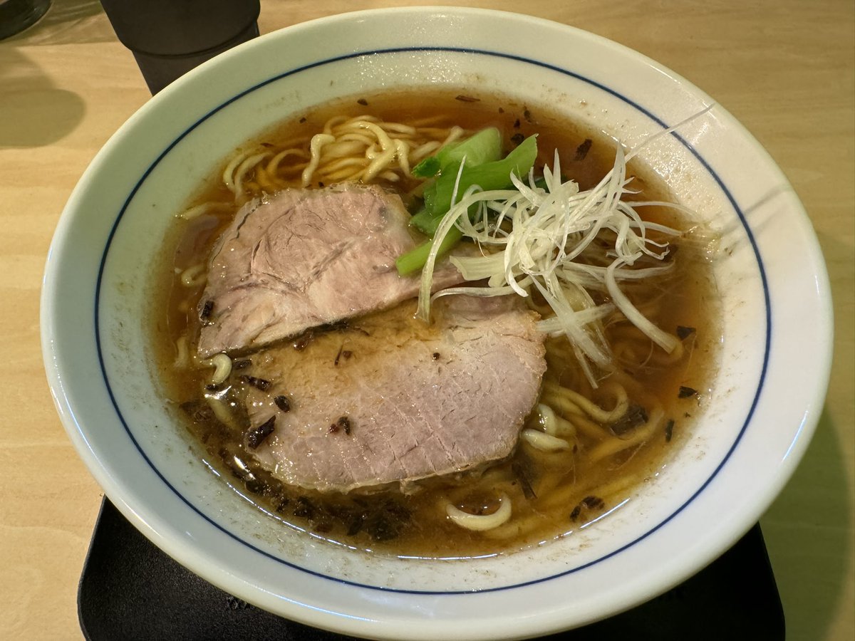 misa_nir's tweet photo. 食堂 ニッコロガシ
うま〜！

#今日のミサラー https://t.co/mVrA7nJYLV