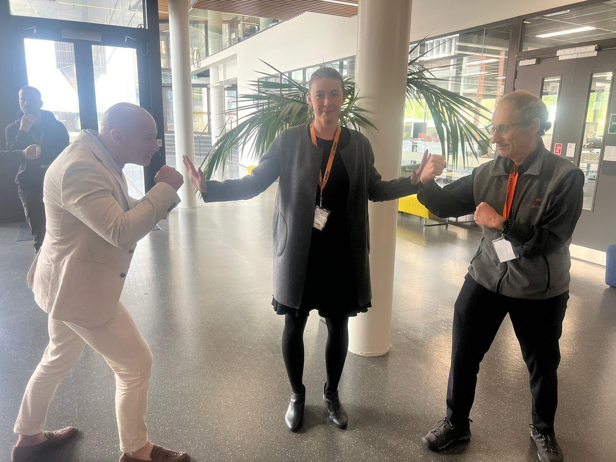 Lucy Corbett tweet media