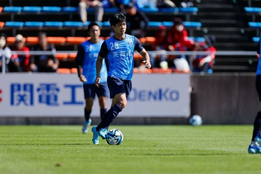 thonthucbongda's tweet photo. Công Phượng về Việt Nam, bến đỗ nào là phù hợp nhất?

Yokohama FC hiện tại cũng đang thi đấu bết bát và trực chờ một suất xuống hạng. Vì thế, trở lại Việt Nam có lẽ là lối đi tốt nhất cho Công Phượng hiện tại.

Chi tiết: https://t.co/L4vfTQcvL9 https://t.co/mBhErItEVz
