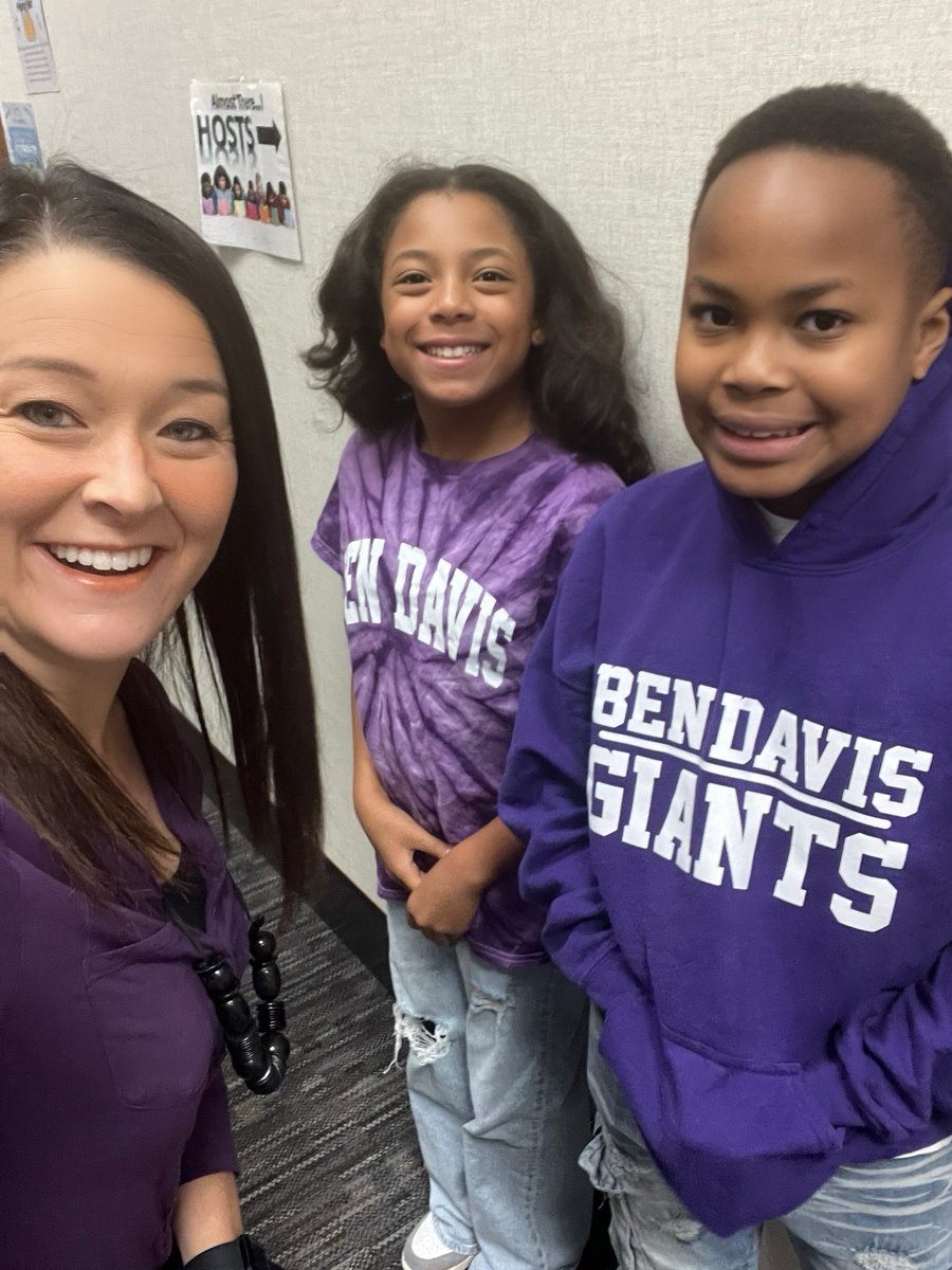 Go BD Giants—purple out today <a href="/NorthWayneElem/">Karen Boatright</a> in honor of #10 state championship for our <a href="/GiantAthletics/">Ben Davis Giants</a> football team! #WeAreWayne 💜🏈 <a href="/TheMrMolitor/">Mr. Molitor</a>