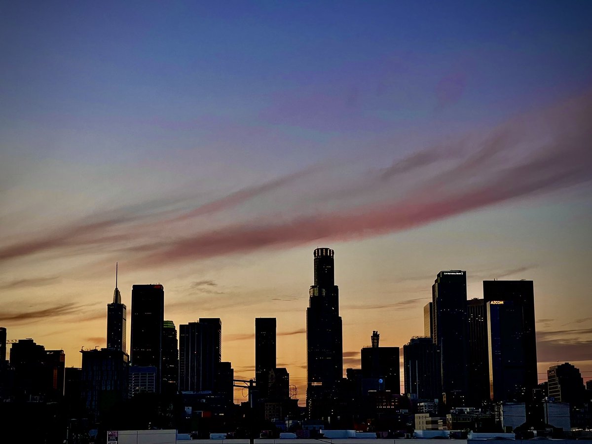 jfcore's tweet image. #rooftopviews #downtown #LosAngeles #sunset