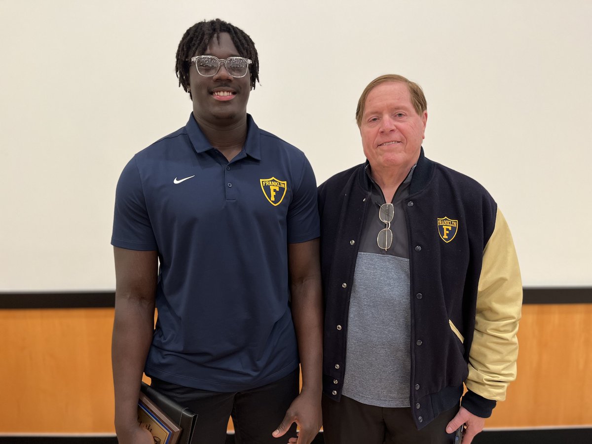 FCGrizFootball's tweet photo. Nick Schultz Offensive Line - Ethan Corwin
Special Teams Player of the Year - Adam Guth
Reece Mann Offensive Player of the Year - Garrett Cora
Keith Fiedler Defensive Player of the Year - Jireh Ojata
#BuildingChampions https://t.co/eZ4JjDcB8p