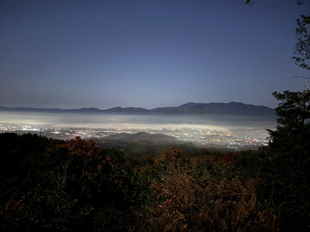 夜中に夜景見に行ってそのまま...