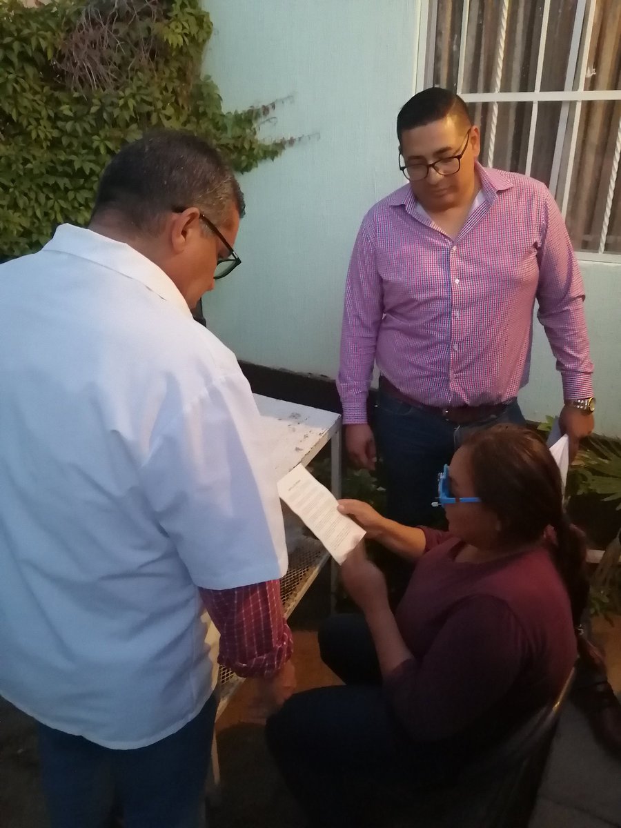 bujanda_claudia's tweet photo. En el #PRIHERMOSILLO seguimos sumando FUERZAS, hoy vicitamos la colonia Vistarreal, donde activamos Comité de Seccional, recibieron la jornada #PRImeroVerbien y con mucho entusiasmo se registraron como militantes.
@aaronramirez_06 @LUISVARGASDE @LuisDonaldoC12 https://t.co/grMxtG7SPH