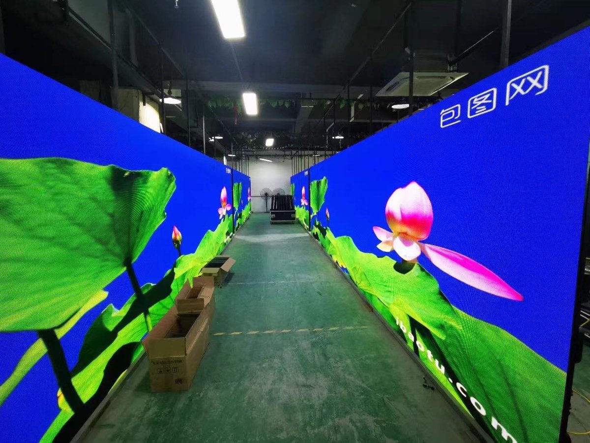 AlisonFox123_'s tweet image. private F series p3.9 rental screen  
nova system, standard nova at32
ultra high refresh 7680hz
high nits 4500cd/sqm 
I am Alison 
𝐖𝐡𝐚𝐭𝐬𝐀𝐩𝐩 +86 19977625538
#xcolor #rentalledscreen