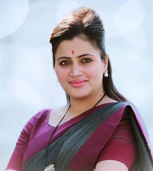 HinduHeritage__'s tweet image. ट्विटर पर कोई ऐसा भी हैं जो आज तक बिग बॉस का एक भी एपिसोड नही देखा है ? ऐसे लोगो से जुड़ना चाहती हूं,,

जय गोविंदा ।।जय श्री राम !!❤️🙏🚩