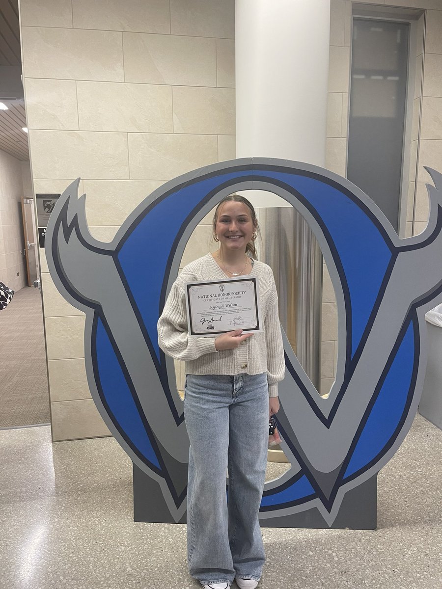Kyleigh Wilson (@kyleigh_wilso11) on Twitter photo Missed part of a scrimmage for tonight.. <a href="/maareeeow/">Mario Felix M.A.</a> @KSRushGA07 but I’m more than thankful to be apart of Olathe West National Honors society! #NHS Missed part of a scrimmage for tonight.. <a href="/maareeeow/">Mario Felix M.A.</a> @KSRushGA07 but I’m more than thankful to be apart of Olathe West National Honors society! #NHS