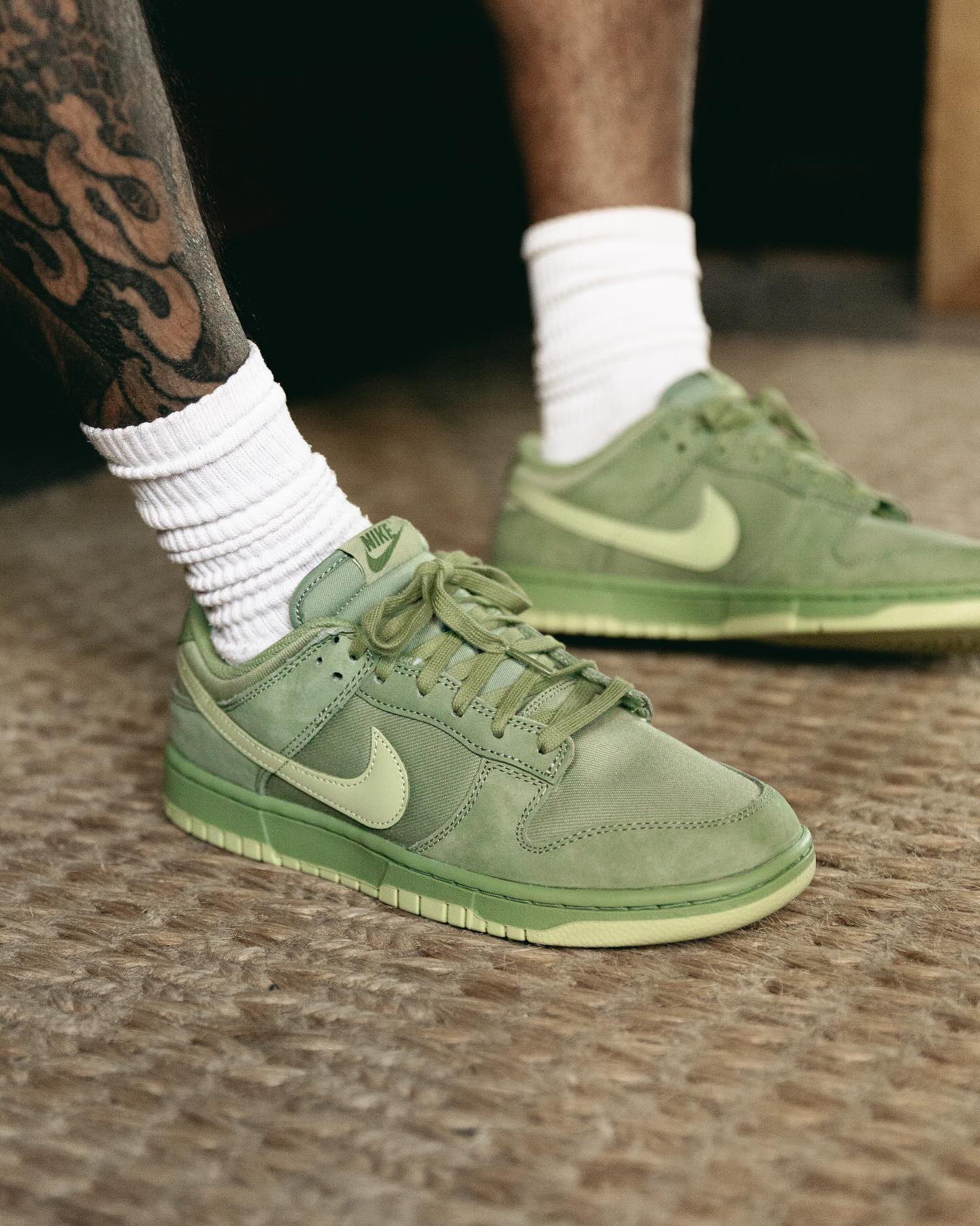 【大人気 】★ナイキ★DUNK LOW Olive Aura 早い者勝ち!! SDM LINKS on X: 