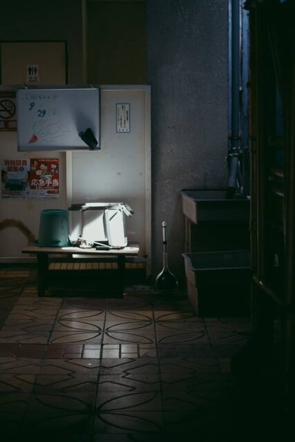 genic_web's tweet photo. kotsunta、千秋、齋藤麻郁が『流転』をテーマに、吉祥寺の「GELLERY IRO」にて、12月15日（金）〜17日（日）に写真展「る･てん［流転］展」を開催。
普段は気づかない、けれど3人の日常の奥底に常に流れている死生観を垣間見ることができます。GENIC読者へのメッセージも。

https://t.co/0oX1o60fyT https://t.co/lUYi4XCp8Z