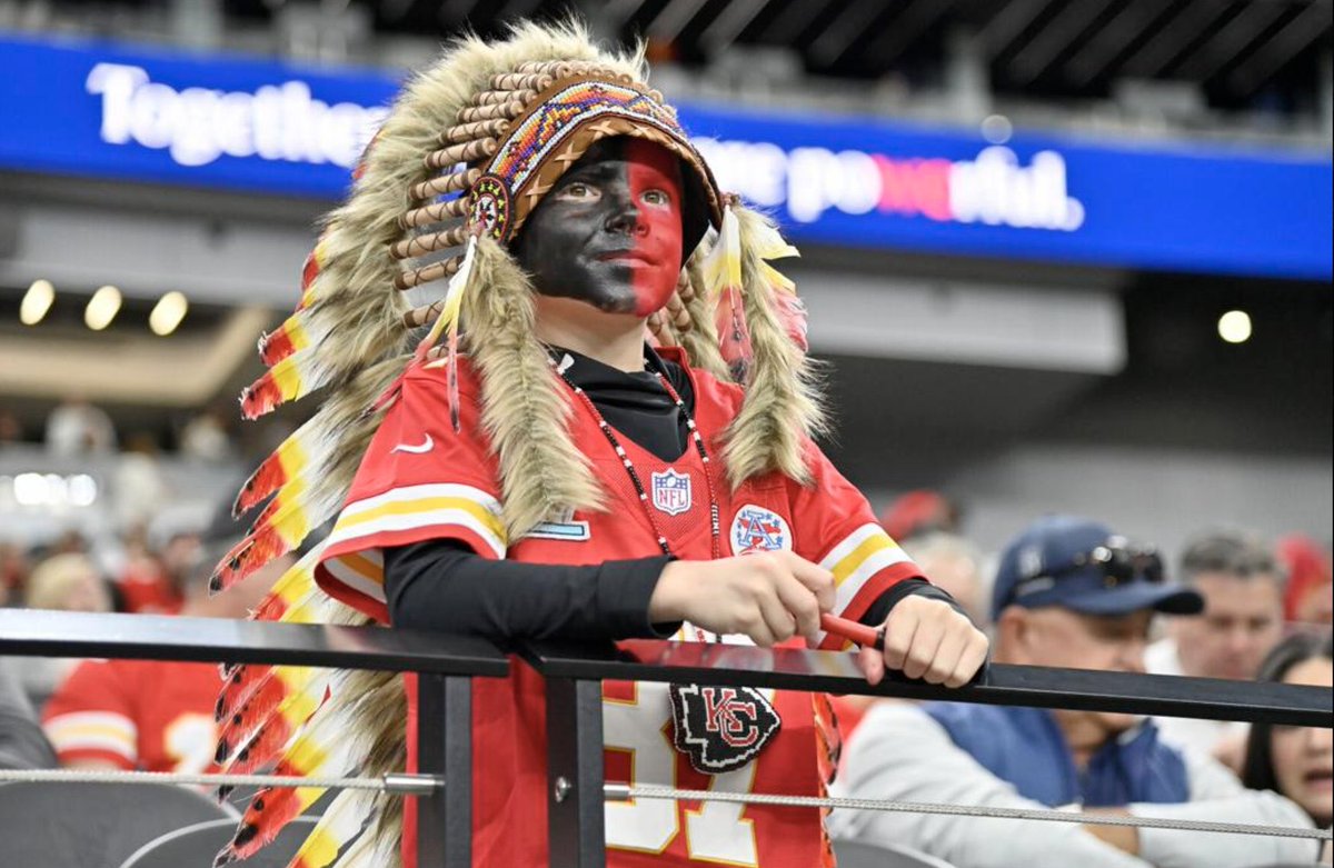 alx's tweet image. Community Notes ftw

Shame on you @carronJphillips &amp;amp; @Deadspin