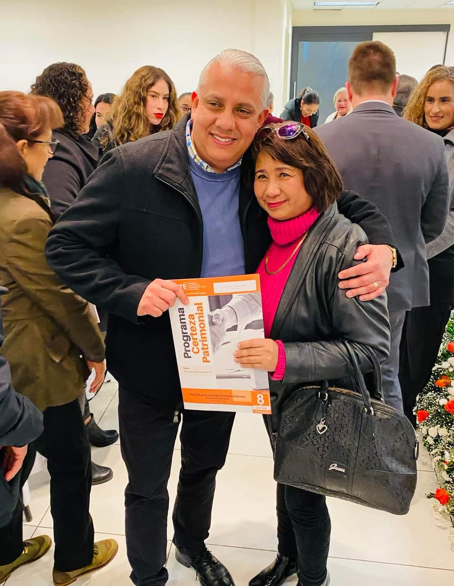 ZendejasSNTE8's tweet photo. Estos rostros de felicidad son los que me motivan a seguir dando lo mejor de mi en cada día, me causa mucha alegría saber que más familias son beneficiadas a través del Programa de Certeza Patrimonial ✔️🏘️ , al día de hoy, 852 familias tiene la seguridad de su vivienda. https://t.co/nwCi4fhtNq