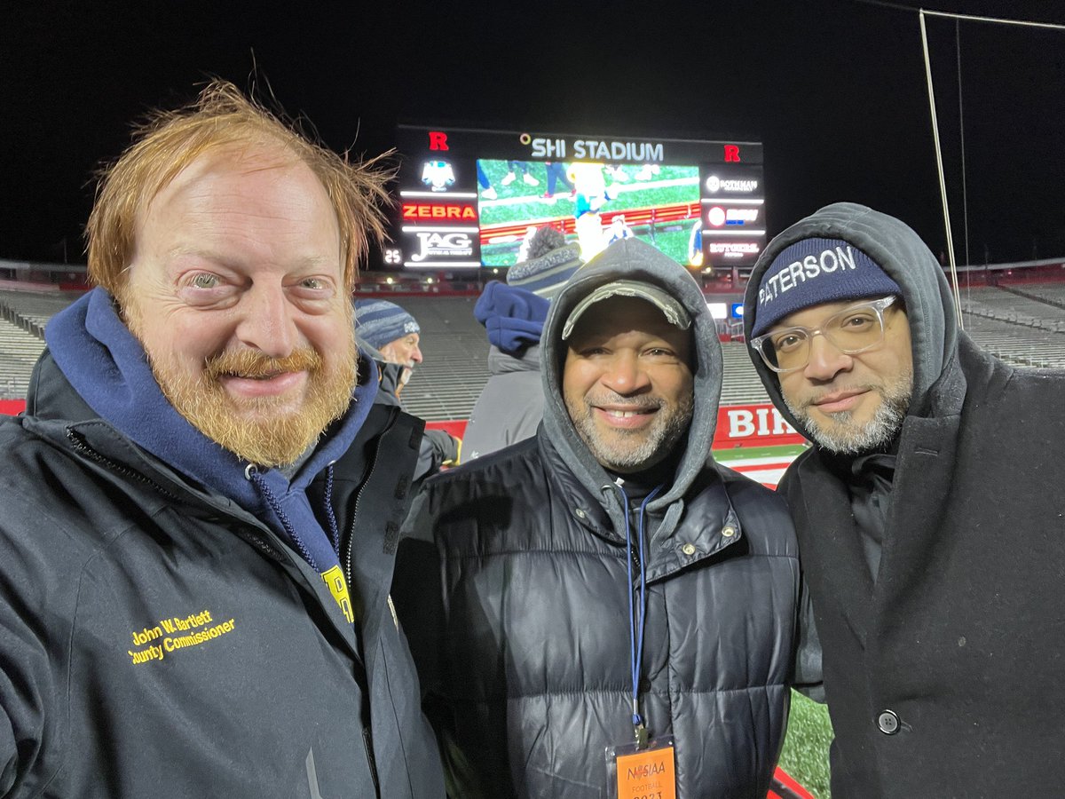 johnwbartlett's tweet image. Proud of our @PCTIBulldogFB 🏈 , who had some amazing plays and never gave up in the state championship game against a formidable opponent. 🐶 
#BulldogPride @PCTI_Athletics  @PCTI1 @passaic_county #PCTVS