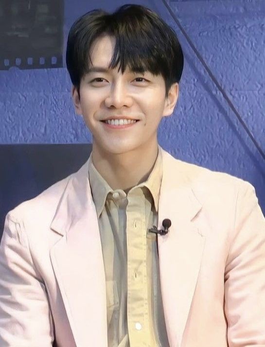 Selamat pagi

Terima kasih atas kepercayaan dan antusiasmenya kepada Keluarga Sudibyo, memasuki akhir tahun, kami informasikan saat ini kami MENUTUP segala jenis penerimaan sponsorship sampai pengumuman berikutnya di publikasikan 🙏🏻 

Salam hangat dan semangat, 
Keluarga Sudibyo.