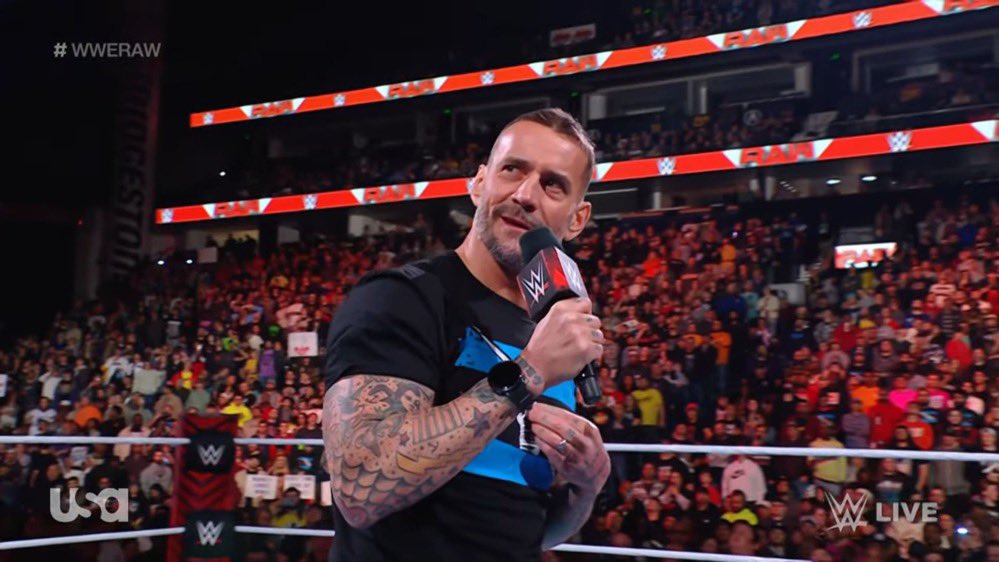 HotrockHudson's tweet image. "I'm not here to make friends, I'm here to make money"- CM Punk 

I know Big Kev stood up and applauded watching at home when he said that! 😂😂😂 #CMPunk #CMPunkReturns #WWERAW