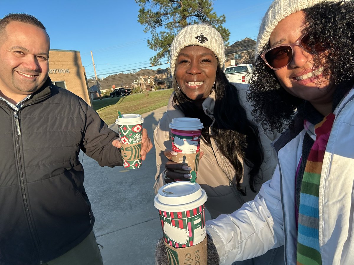 Morning treats from a sweet parent delivered to us in the car drop-off line this morning! THANK YOU so much! It sure helped shake off the cold!❄️ Our parents are awesome!
 <a href="/SouthEulessHEB/">South Euless Elem.</a> <a href="/hebisd/">HEB ISD</a> <a href="/HEBISDpeople/">HEB ISD People</a> @FadyAbdoSEE