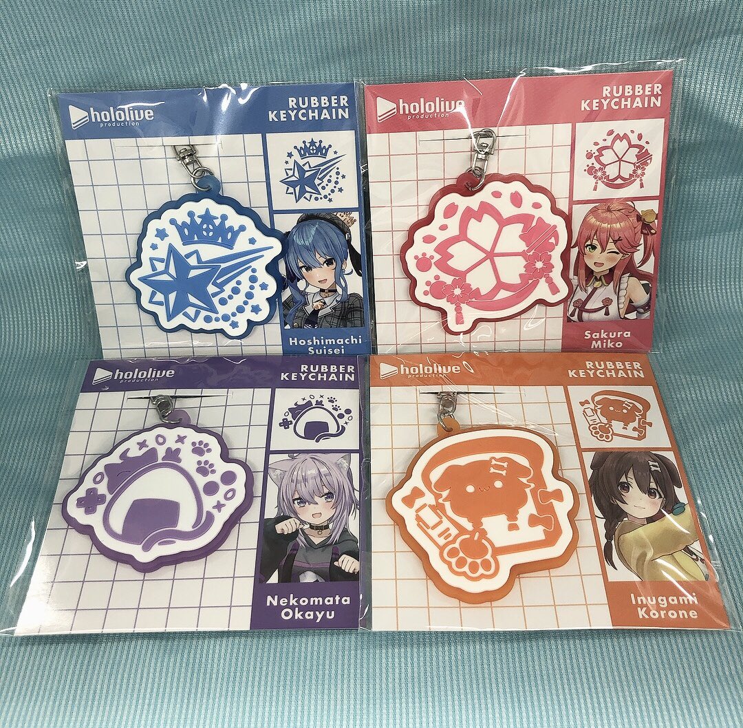 グッズ情報】 1号館5階にて『ホロエンブレム ラバーキーホルダー』各種