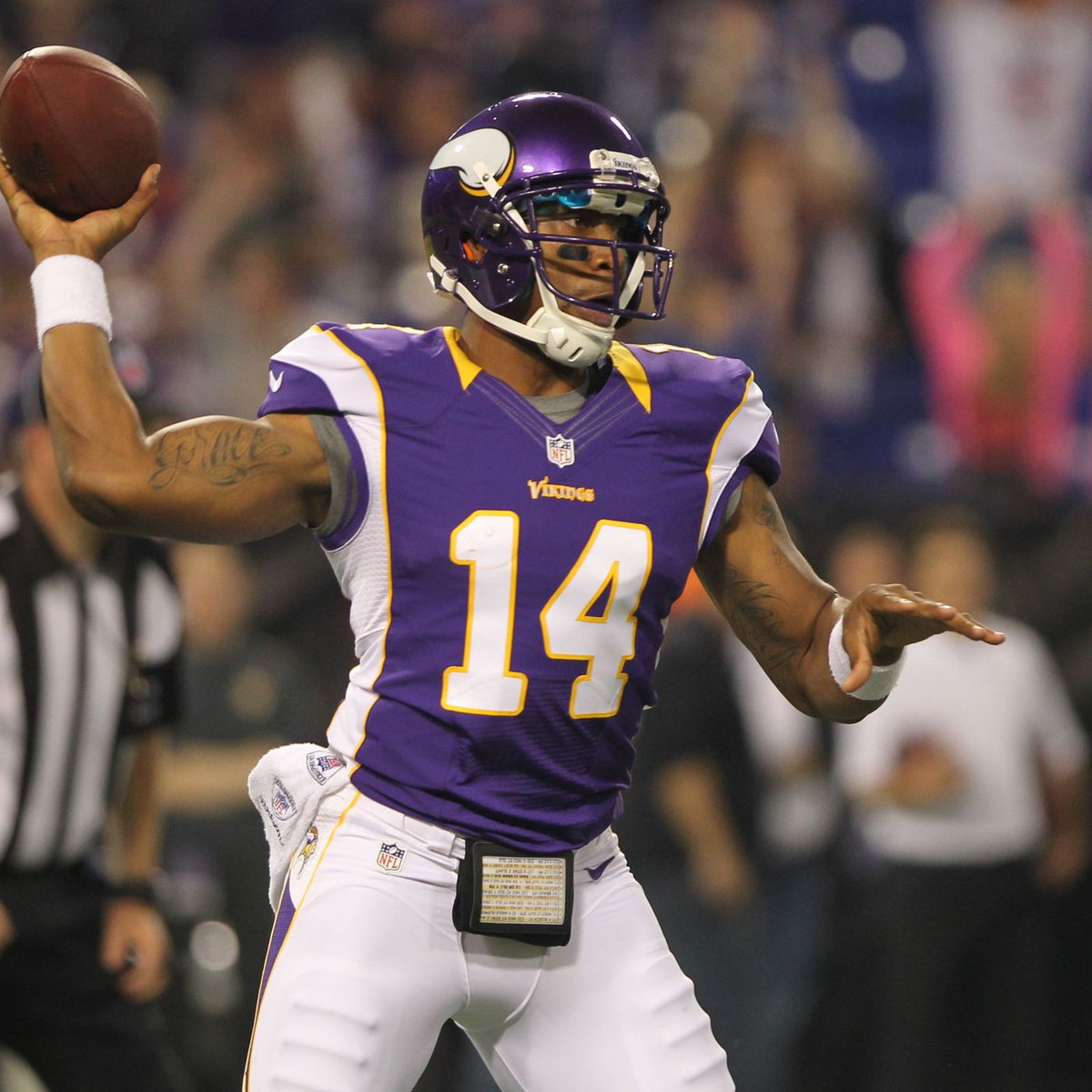 Josh Dobbs is officially in the "rent free performance" Vikings Hall of Fame with Josh Freeman and Joe Webb.