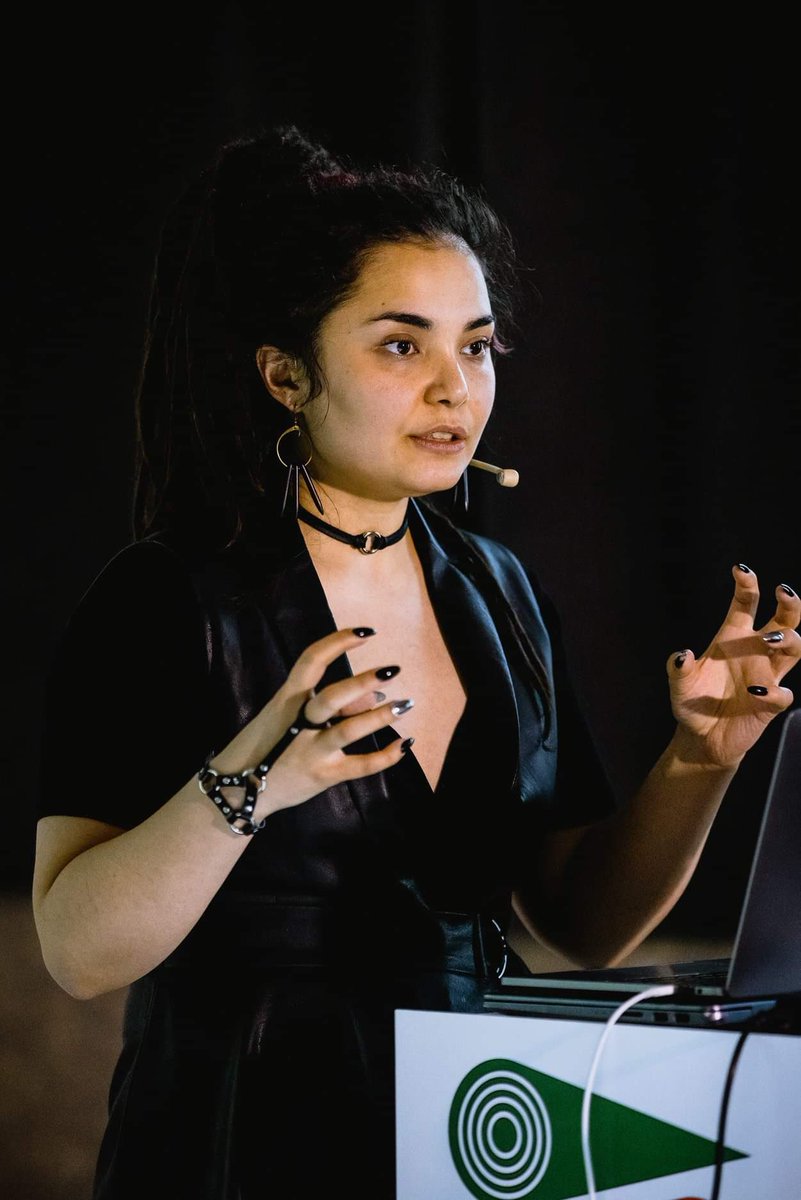 I’d like to shamelessly promote myself - I’m a non-ai-generated woman who speaks at tech conferences!
Reach out 😁