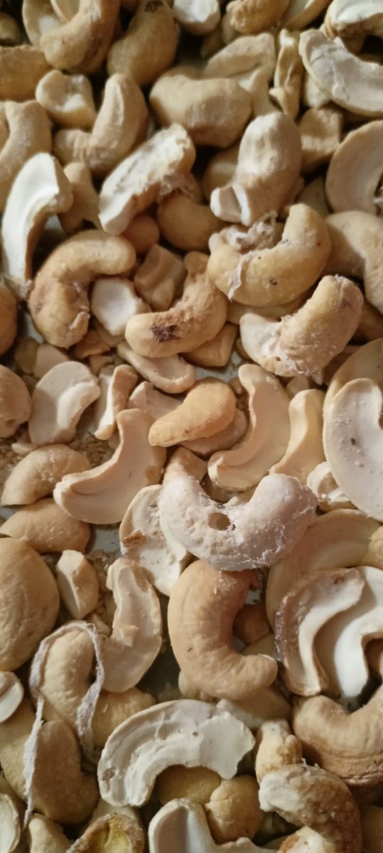 vankhede's tweet photo. @dry_wonderland 

Recently purchase 200 GM cashews from local store .
Found insect inside packege.
Very bad condition inside.
Very bad Experience.

Please do needful https://t.co/EXwZrtPLiS