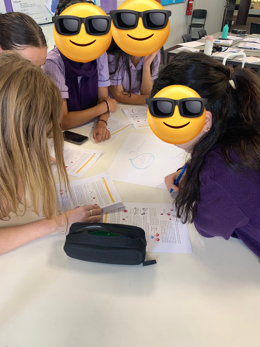 BeckRSaunders's tweet photo. 2024 transition week has started ! Working with next yearโs Yr11 #IB #Biology class exploring the #GuidingQuestions for Topic A1.1 - what do we already know about water? https://t.co/Ah4kWnhL6x