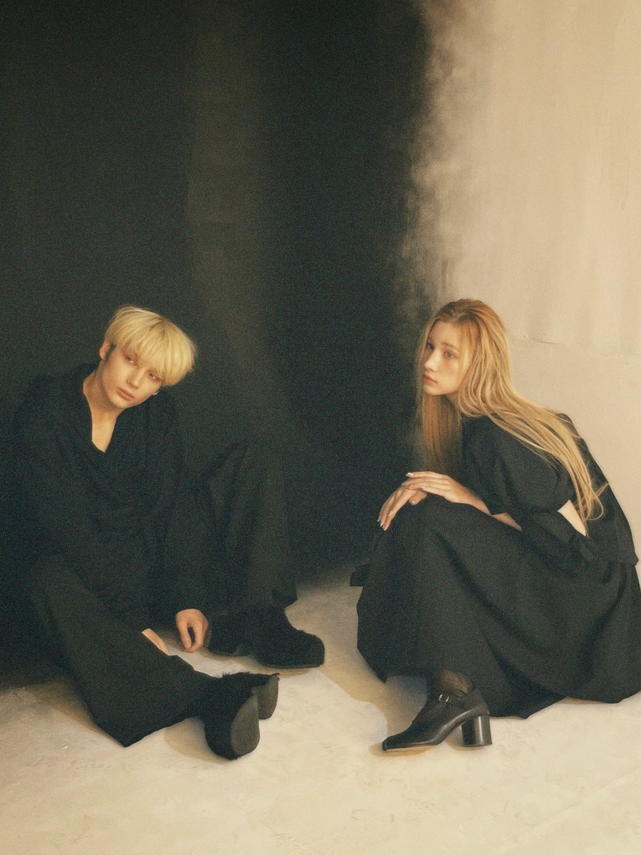 Summer with Hue 🖤

#휴닝바히에 #HUENING_BAHIYYIH
#Kep1er #케플러