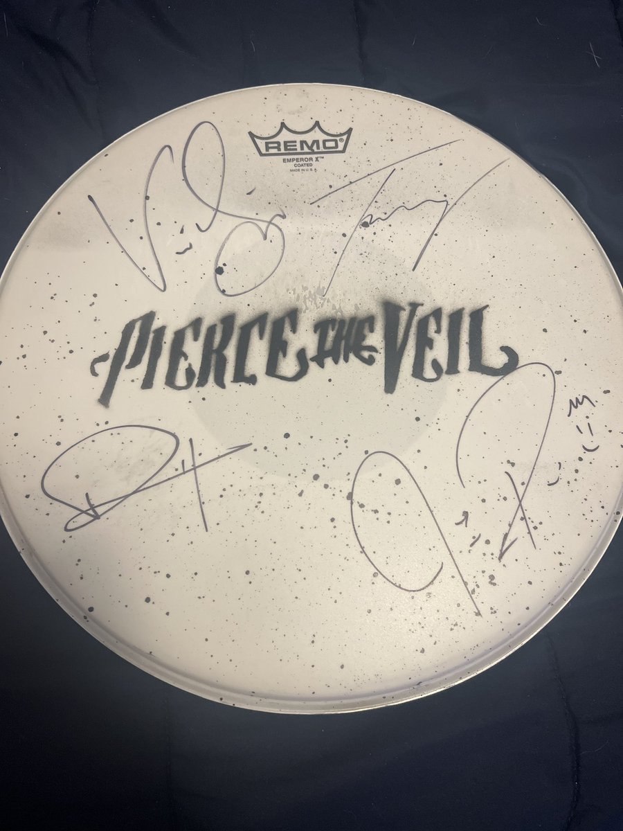 Daudaa__'s tweet photo. Got a signed drum head at the PTV show last night it was awesome https://t.co/h6j3gwTuoQ
